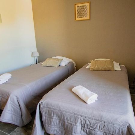 Hotel Carina อัพท์ ภายนอก รูปภาพ
